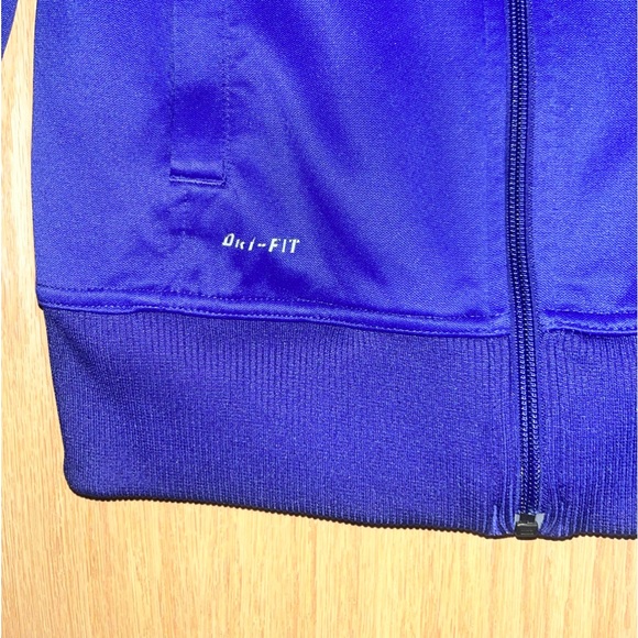 Nike dri-fit activewear jacket - Picture 3 of 7